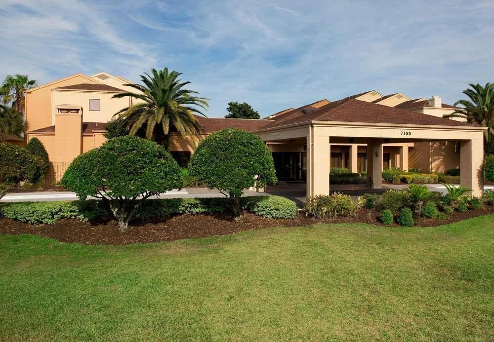 Courtyard By Marriott Orlando Airport Hotel Buitenkant foto