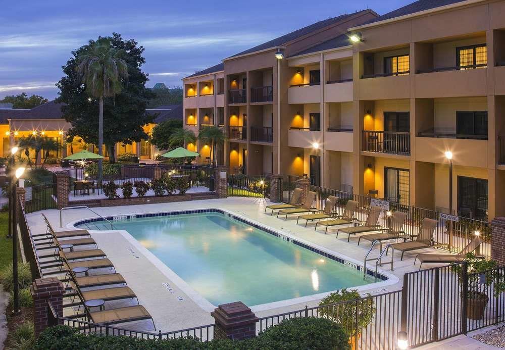 Courtyard By Marriott Orlando Airport Hotel Buitenkant foto