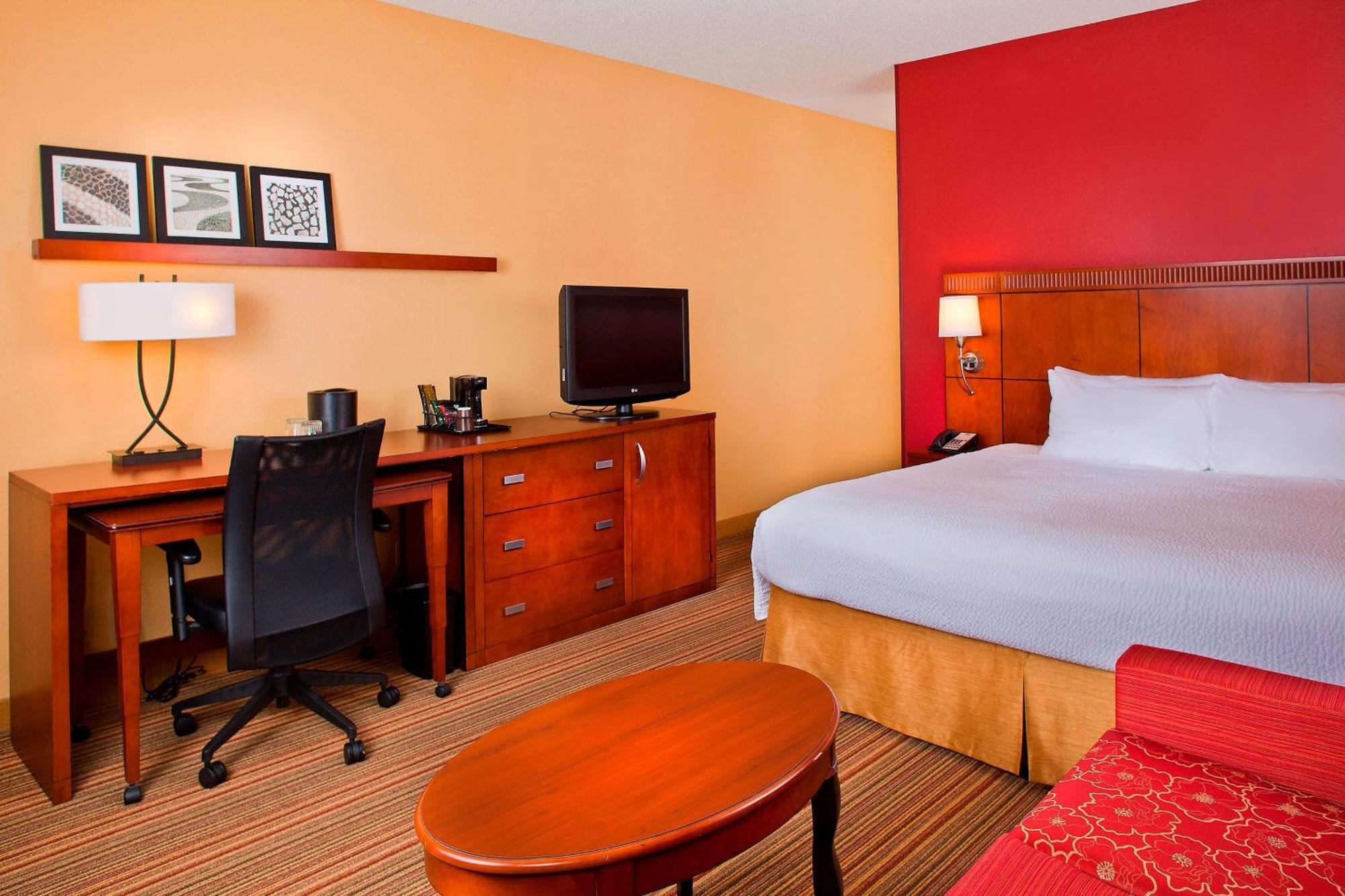 Courtyard By Marriott Orlando Airport Hotel Buitenkant foto