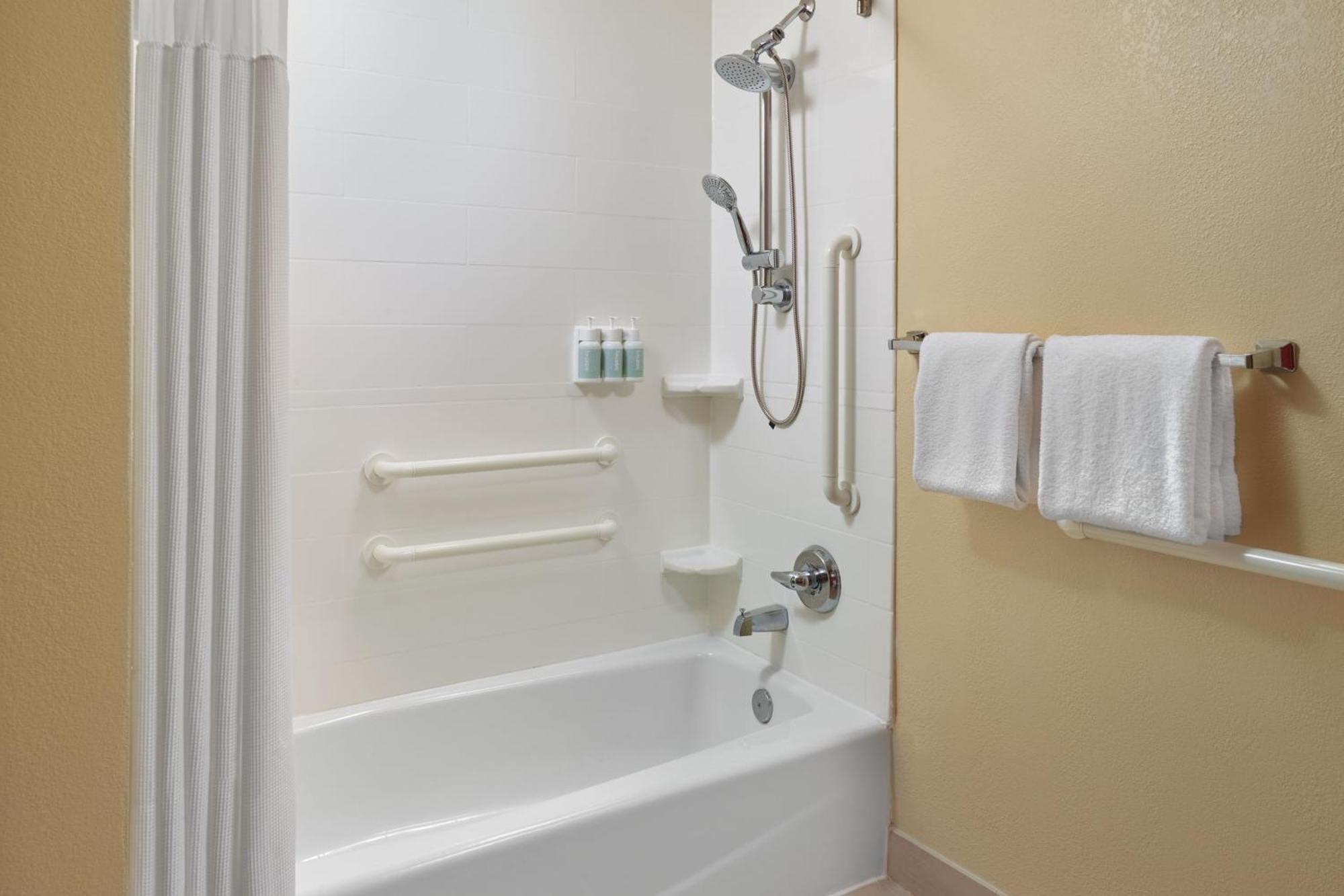 Courtyard By Marriott Orlando Airport Hotel Buitenkant foto