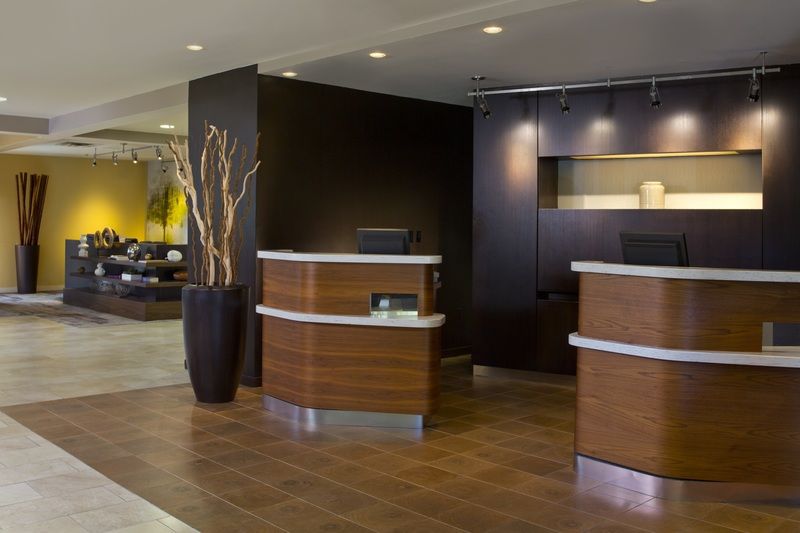 Courtyard By Marriott Orlando Airport Hotel Buitenkant foto