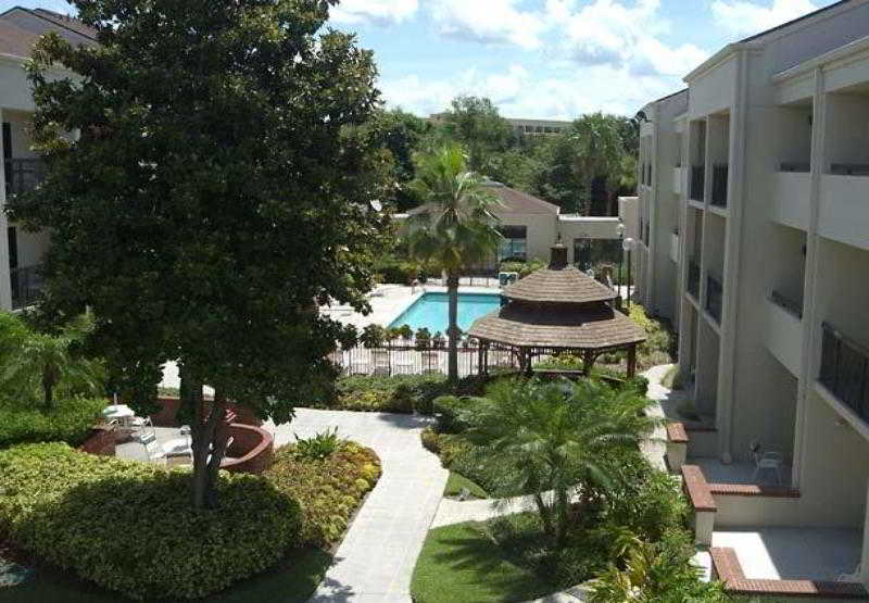 Courtyard By Marriott Orlando Airport Hotel Buitenkant foto