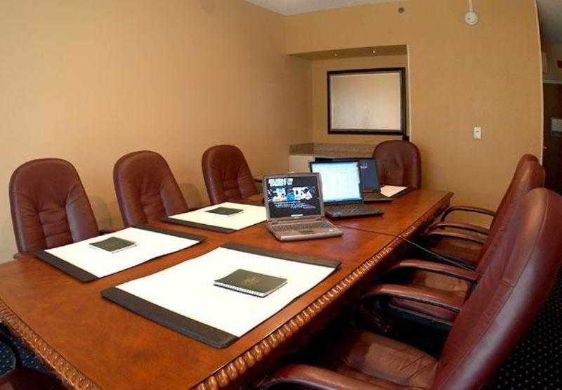 Courtyard By Marriott Orlando Airport Hotel Faciliteiten foto