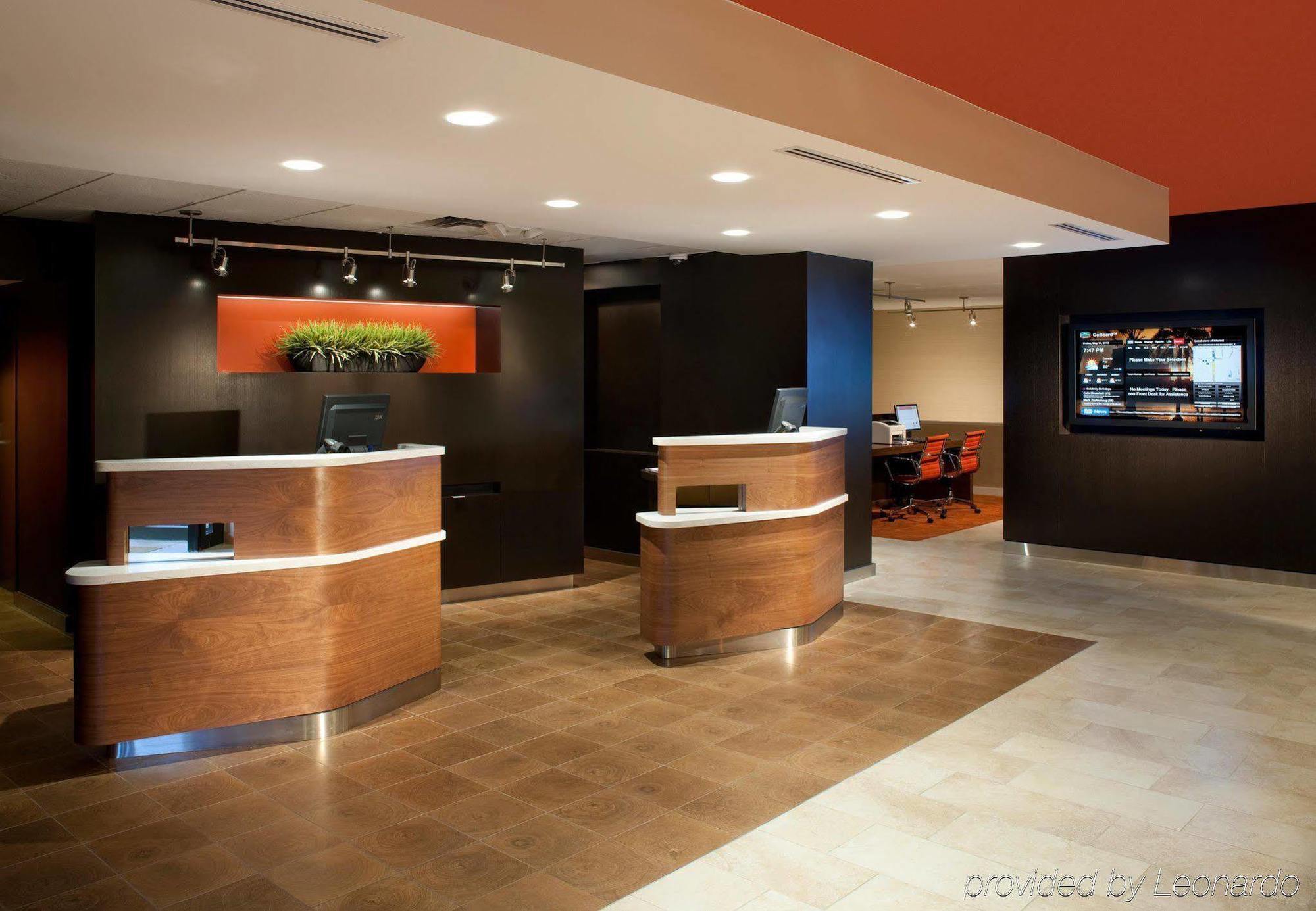Courtyard By Marriott Orlando Airport Hotel Buitenkant foto