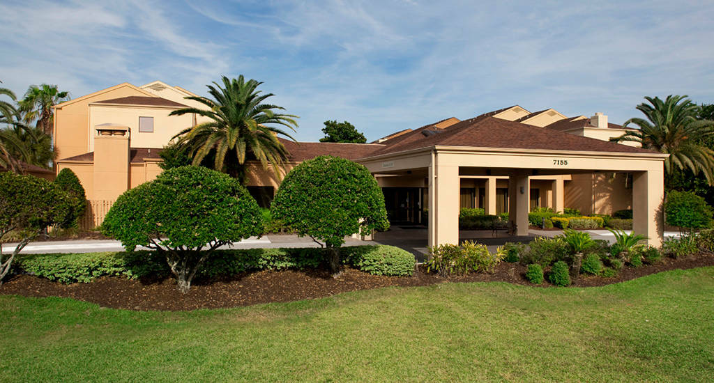 Courtyard By Marriott Orlando Airport Hotel Buitenkant foto
